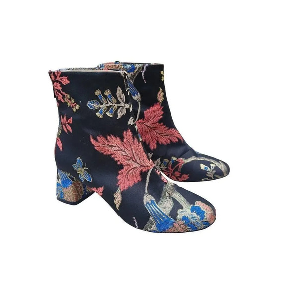 Zara Shoes - Brocade ZARA Embroidered Floral Ankle Boots Size 37